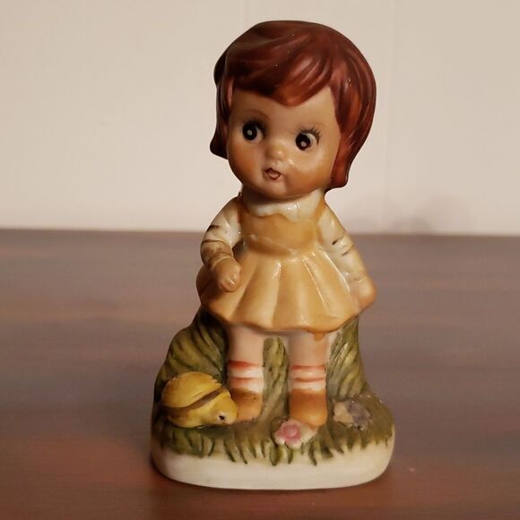 Vintage Lot of 3 Boy/Girl Wide Eyes Porcelain Bisque Figurines - Picture 8 of 13